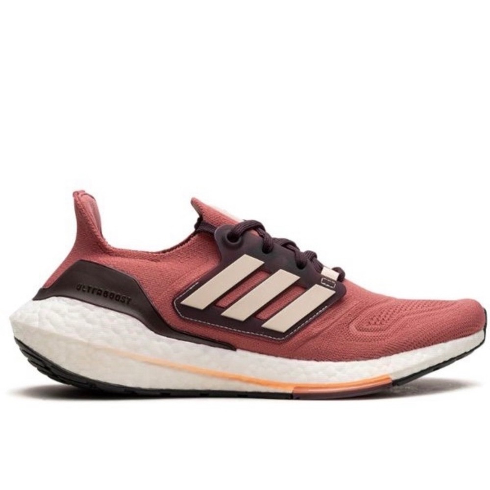 Adidas Ultraboost 22 Womens Running Shoes Legacy Burgundy GX6670 Size 8.5